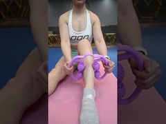 Equipo de masaje en ruedas